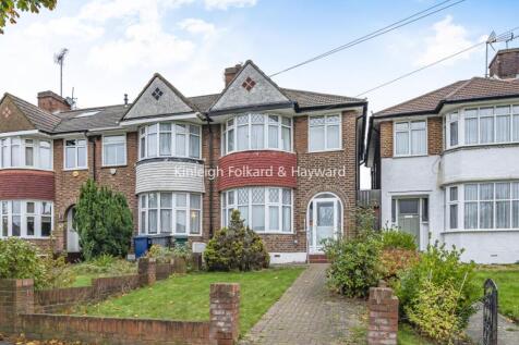 London, N14 - property photo