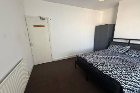 Blythswood Road, BIRMINGHAM, B11 2BX photo 3