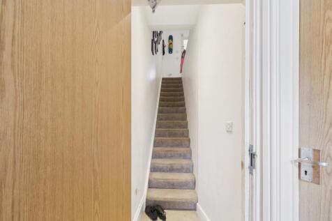 Apartment Stairs to 1st Floor Landing