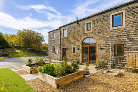 5 Bedroom End Terrace for Rent