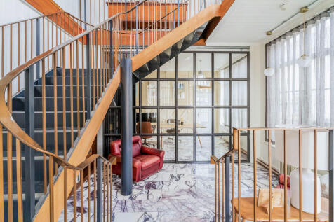 2. Enterance-Hall