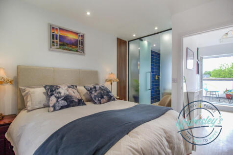 Superb top floor suite