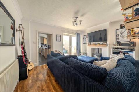 Lounge or Dining