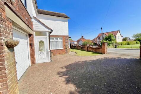Front Driveway &amp; Garden