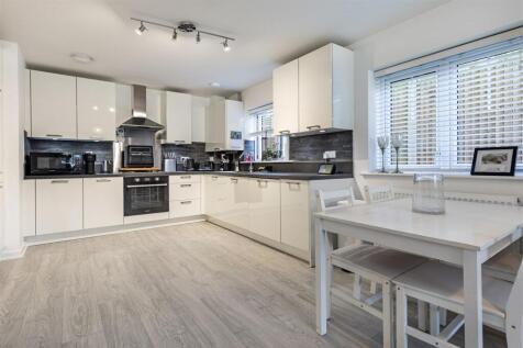 2 Archer Close  (4).jpg