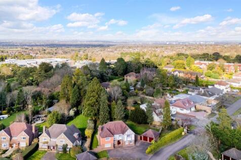 CLAREMOUNT GARDENS, 28 DRONE  (7).jpg