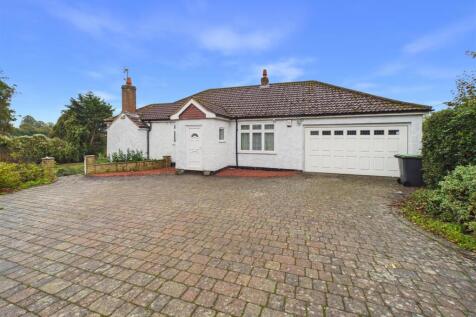 3-bed detached on Church Road, Greasley, Nottingham, £1,400/mo