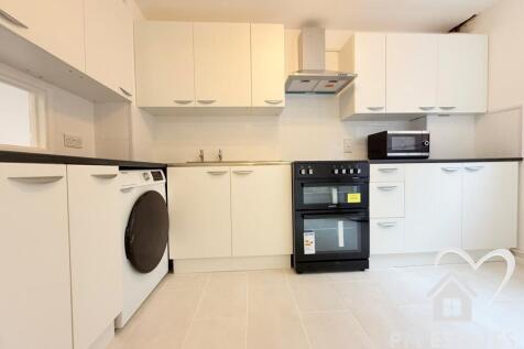 Kingfisher Way, Bishop's Stortford,CM23 photo 3
