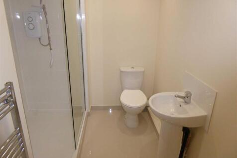 Shower Room / WC: