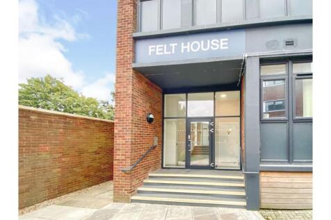 1 plus second bedroom/office Large Apartment for 