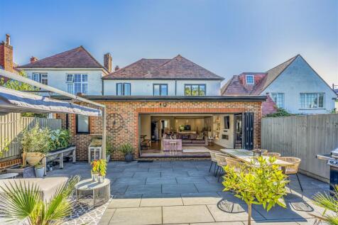 Breacon Avenue, Drayton-PorticoMarketing-Nexa-40.j