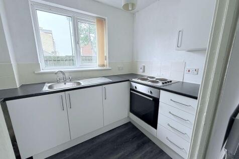 Guisborough Court, Eston, Middlesbrough TS6 9NL  photo 3