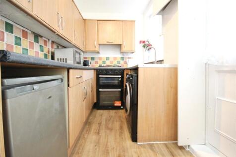 Green Lane, Dagenham, RM8 photo 3
