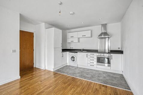 2 bedroom property in Property Location photo 4
