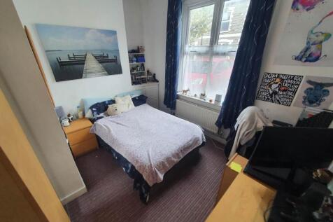 6-bed house on Rhymney Street, Cathays, , £2,940/mo