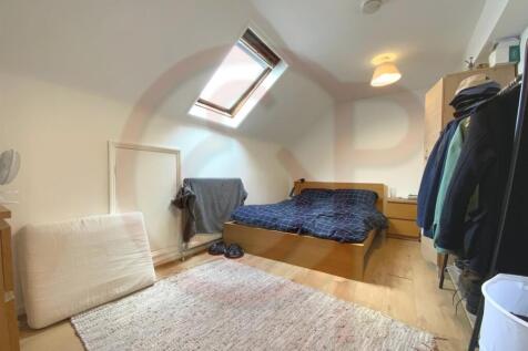 4th bedroom.jpg