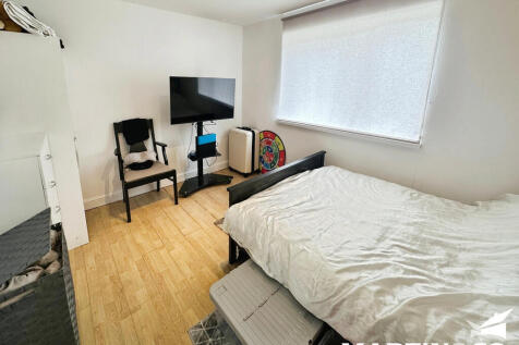 Lupin Drive, Chelmsford photo 4