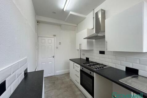 Walter Street, Abbey Hey, Manchester photo 5