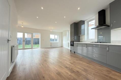 OPEN PLAN KITCHEN, DINING ROOM &amp; LIVING AREA