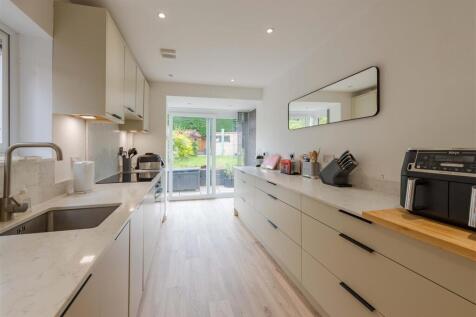 9 Chantry Heath - by CharlieGeaterphotography 7189