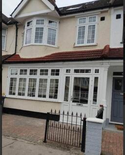 Charming terraced house with classic bay window...