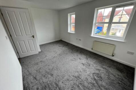 Cudworth View, Grimethorpe, Barnsley, South Yorkshire, S72 photo 4