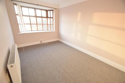 Prenton Road West, Prenton photo 4