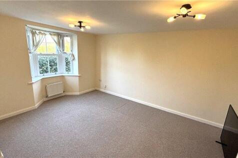 Greenkeepers Road, Great Denham photo 5