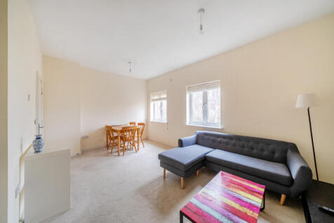 Sitting/Dining Room