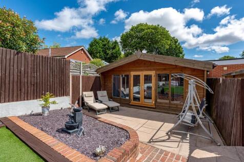 51 Sedgley Road-External.jpg