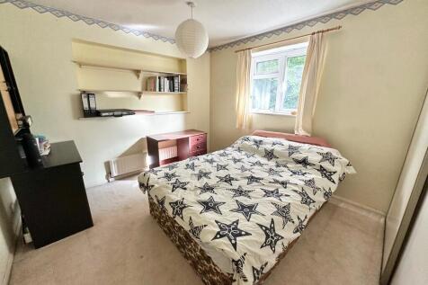 IMG-20251008-WA00...