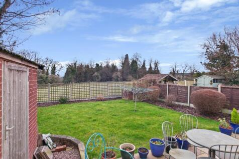 CAM03729G0-PR0201-STILL007