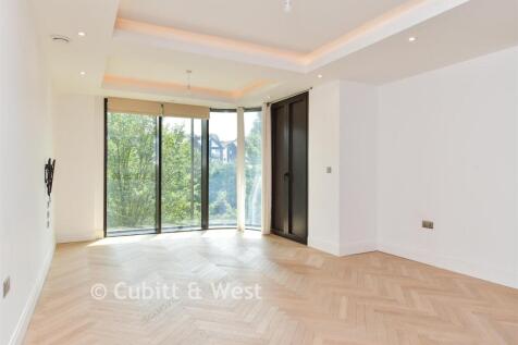 Lounge/ Kitchen