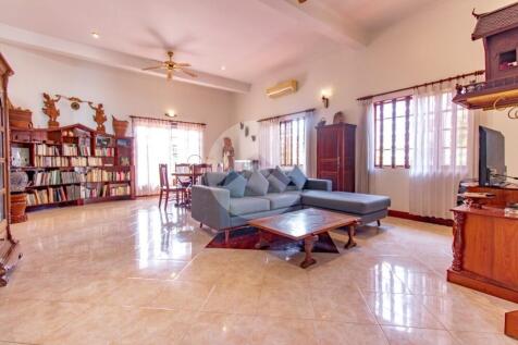 URGENT SALE 6 Bedroom Villa For Sale -  Svay Dangkum, Siem Reap