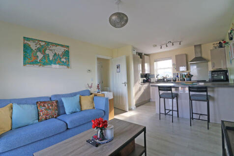 Lounge/Kitchen