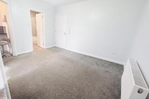 Flat 2, High Causeway PE7 photo 5