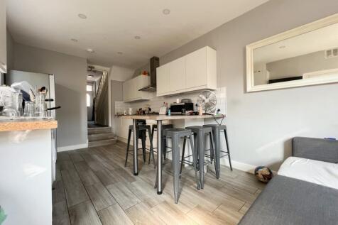 Tewkesbury Street, Cathays photo 3