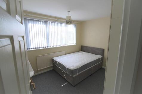 bedroom 1.1