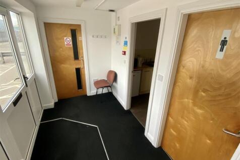Office to rent Image 5