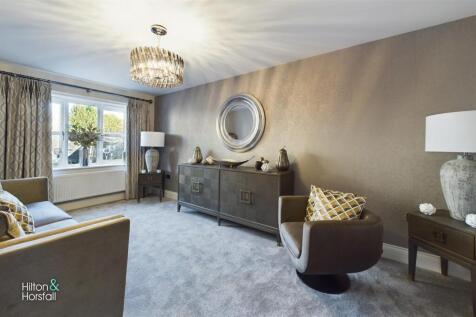 Internal Photo (Plot 8)