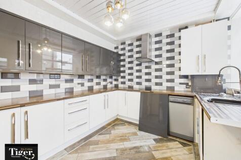 CAM03440G0-PR0470...