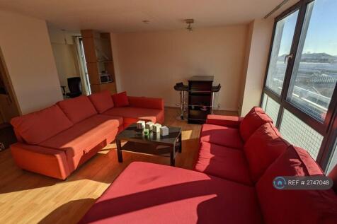  Open Plan Lounge 