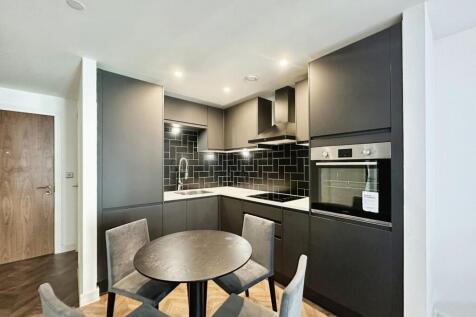 David Lewis Street, The Prestige, L1 photo 3