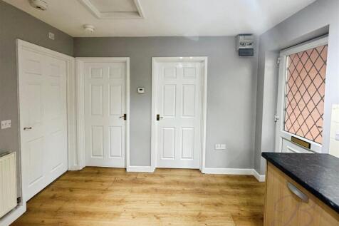 Whittaker Road, Rainworth, Mansfield photo 3