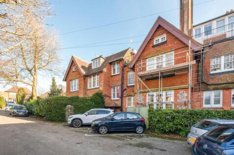 7a Barrowfield Drive-27.jpg