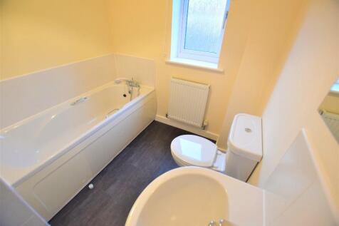 Berberis Drive, IP28 photo 4