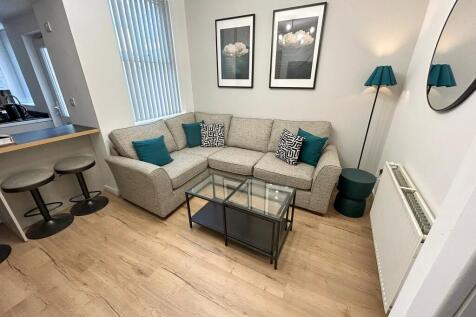 4-bed terraced on Adelaide Road, L7 8SQ, , £650/mo