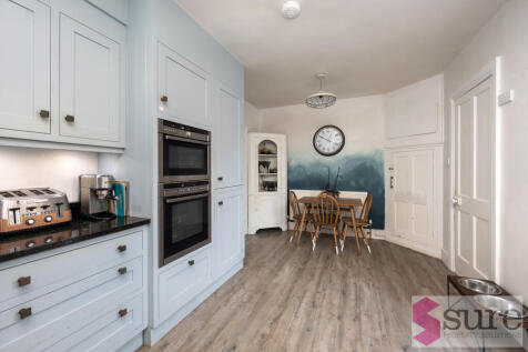 Roedean Terrace, ...