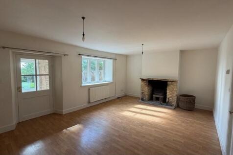 3 Old Cottages - Sitting Room.jpg