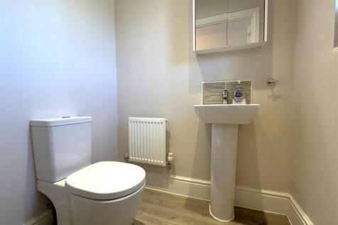 Ground Floor W.C 942